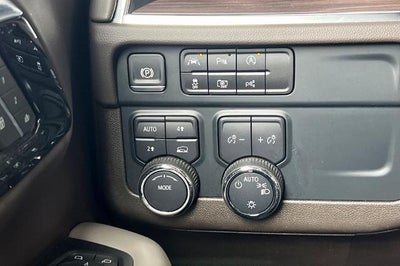 2025 Chevrolet Suburban LT