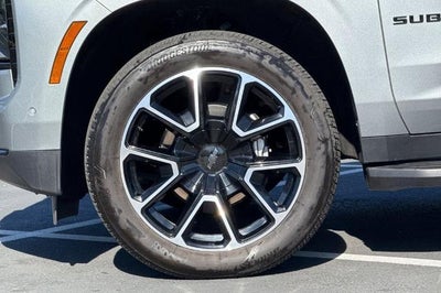 2025 Chevrolet Suburban RST