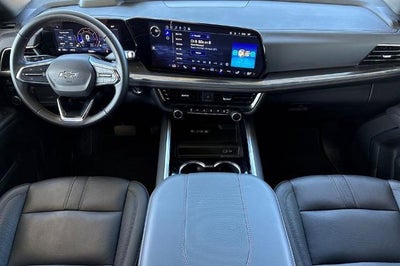 2025 Chevrolet Suburban RST