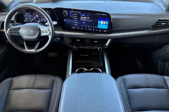 2025 Chevrolet Suburban RST