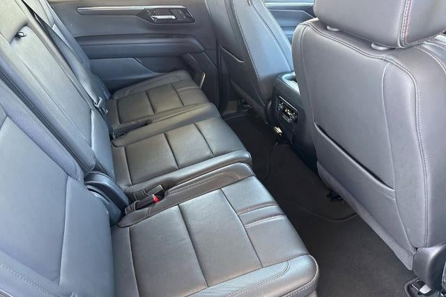 2025 Chevrolet Suburban RST