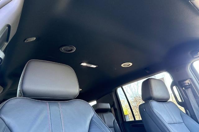 2025 Chevrolet Suburban RST