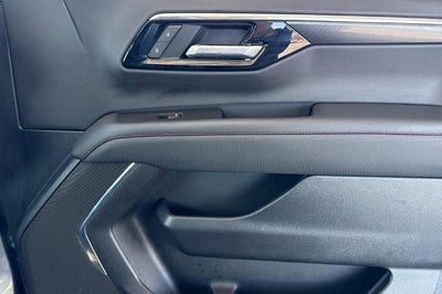 2025 Chevrolet Suburban RST