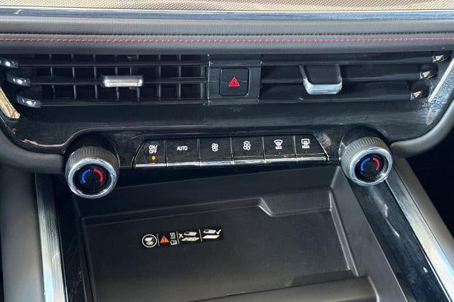 2025 Chevrolet Suburban RST