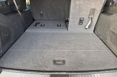 2025 Chevrolet Suburban RST