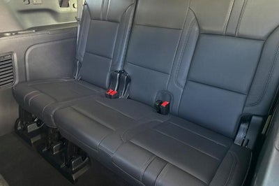 2025 Chevrolet Suburban RST