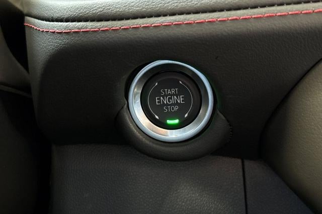 2025 Chevrolet Suburban RST