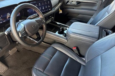 2025 Chevrolet Suburban RST