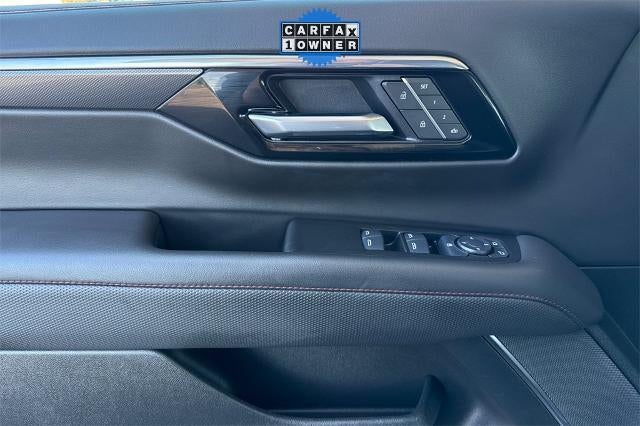 2025 Chevrolet Suburban RST