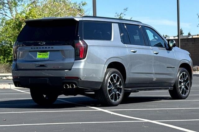 2025 Chevrolet Suburban RST