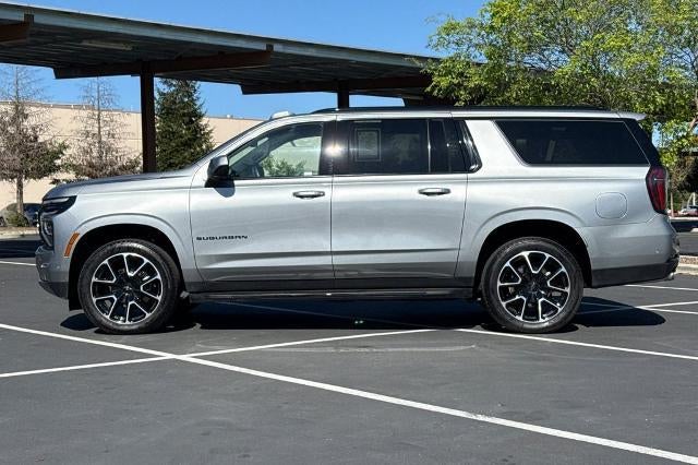 2025 Chevrolet Suburban RST