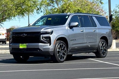 2025 Chevrolet Suburban RST