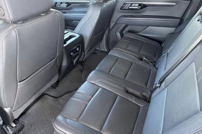 2025 Chevrolet Suburban RST