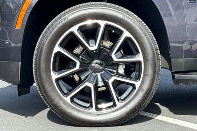 2025 Chevrolet Suburban RST