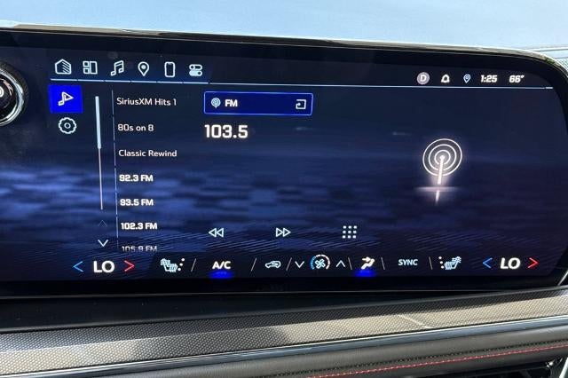 2025 Chevrolet Suburban RST