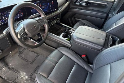 2025 Chevrolet Suburban RST