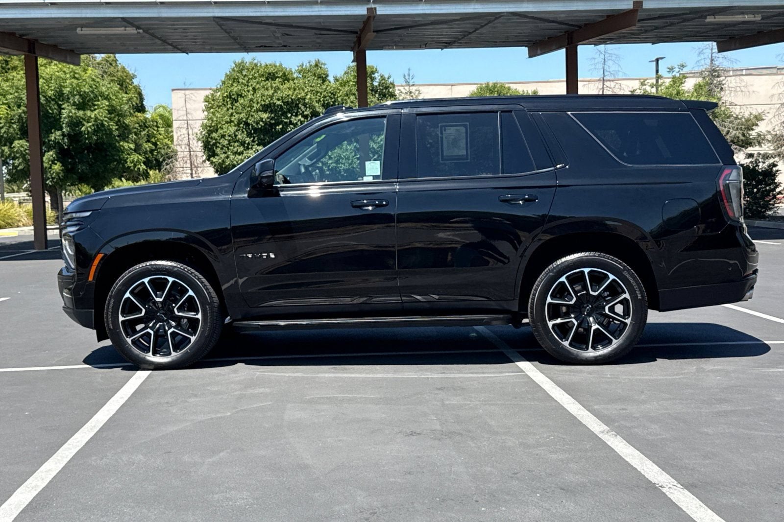2025 Chevrolet Tahoe RST