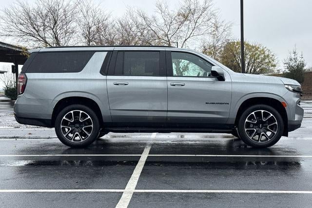 2024 Chevrolet Suburban RST