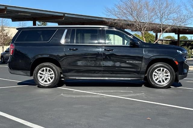 2024 Chevrolet Suburban LT