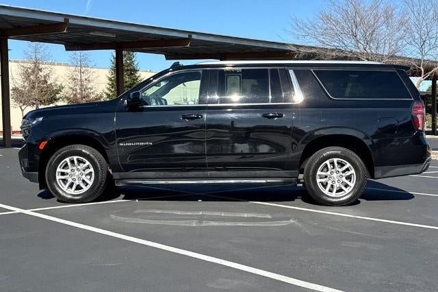 2024 Chevrolet Suburban LT