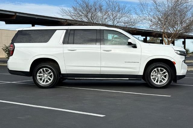 2024 Chevrolet Suburban LT