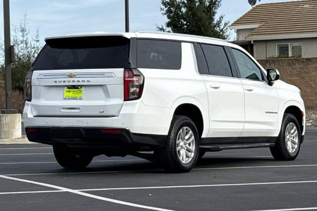 2024 Chevrolet Suburban LT