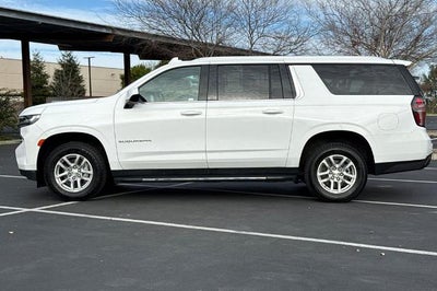 2024 Chevrolet Suburban LT