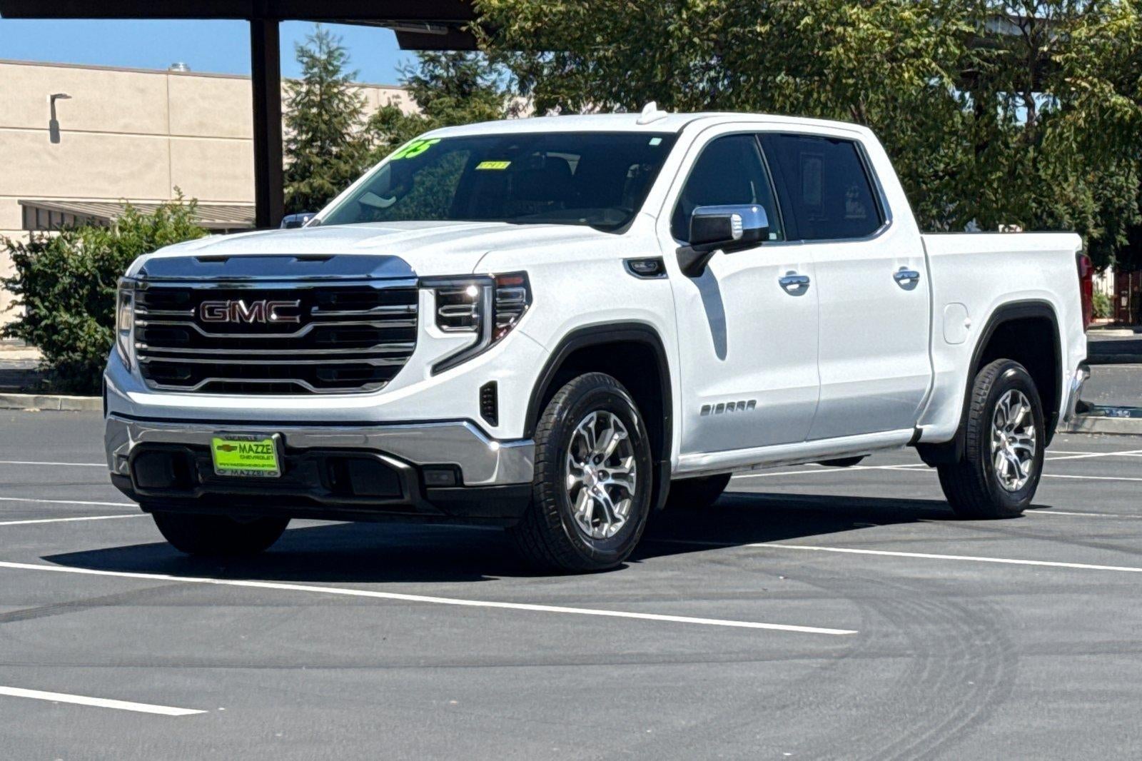 2025 GMC Sierra 1500 SLT