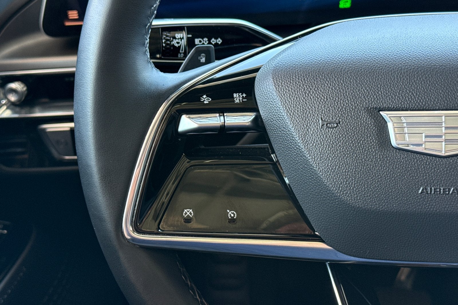 2024 Cadillac LYRIQ Tech