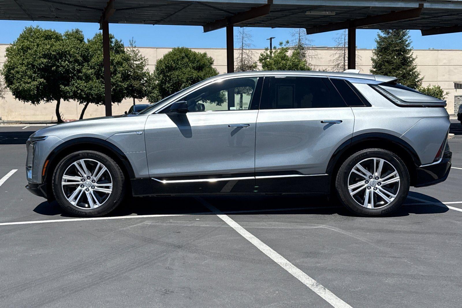 2024 Cadillac LYRIQ Tech