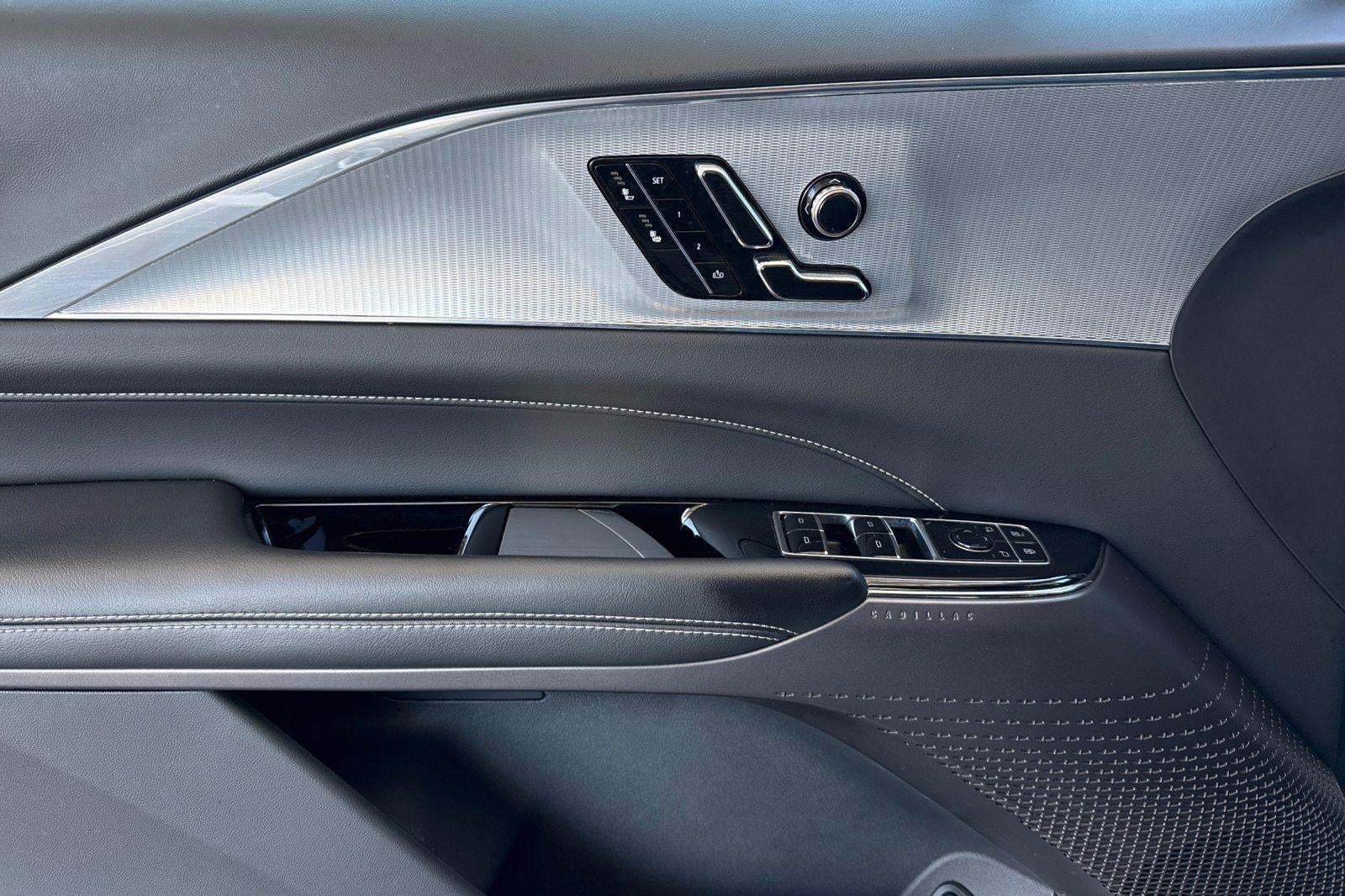 2024 Cadillac LYRIQ Tech
