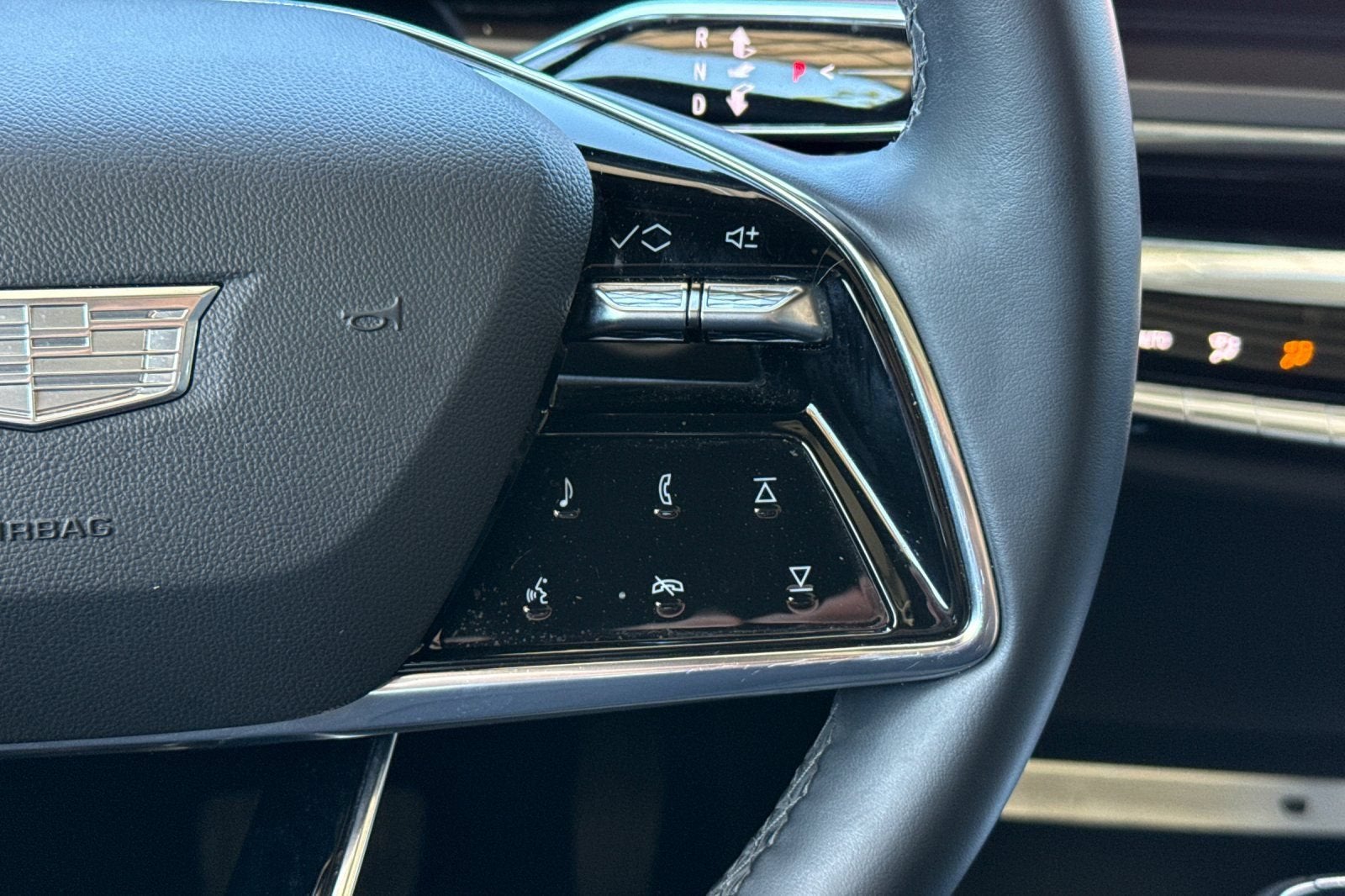 2024 Cadillac LYRIQ Tech