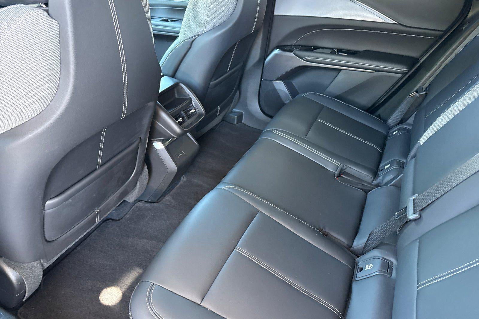 2024 Cadillac LYRIQ Tech