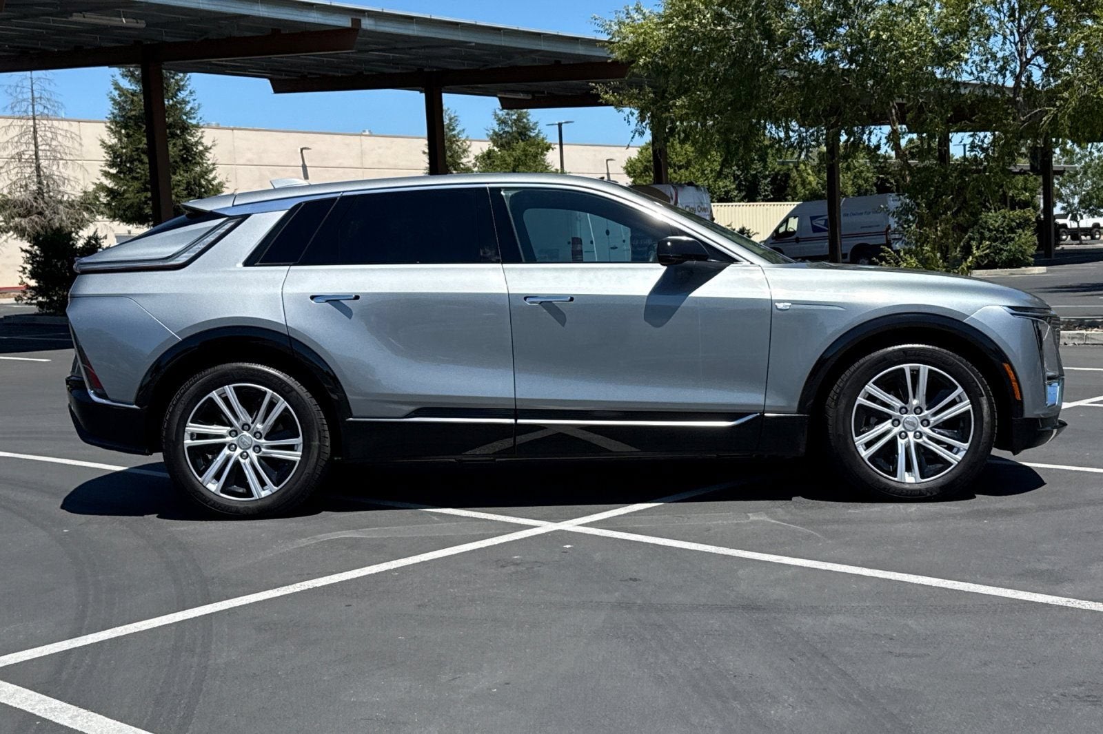2024 Cadillac LYRIQ Tech