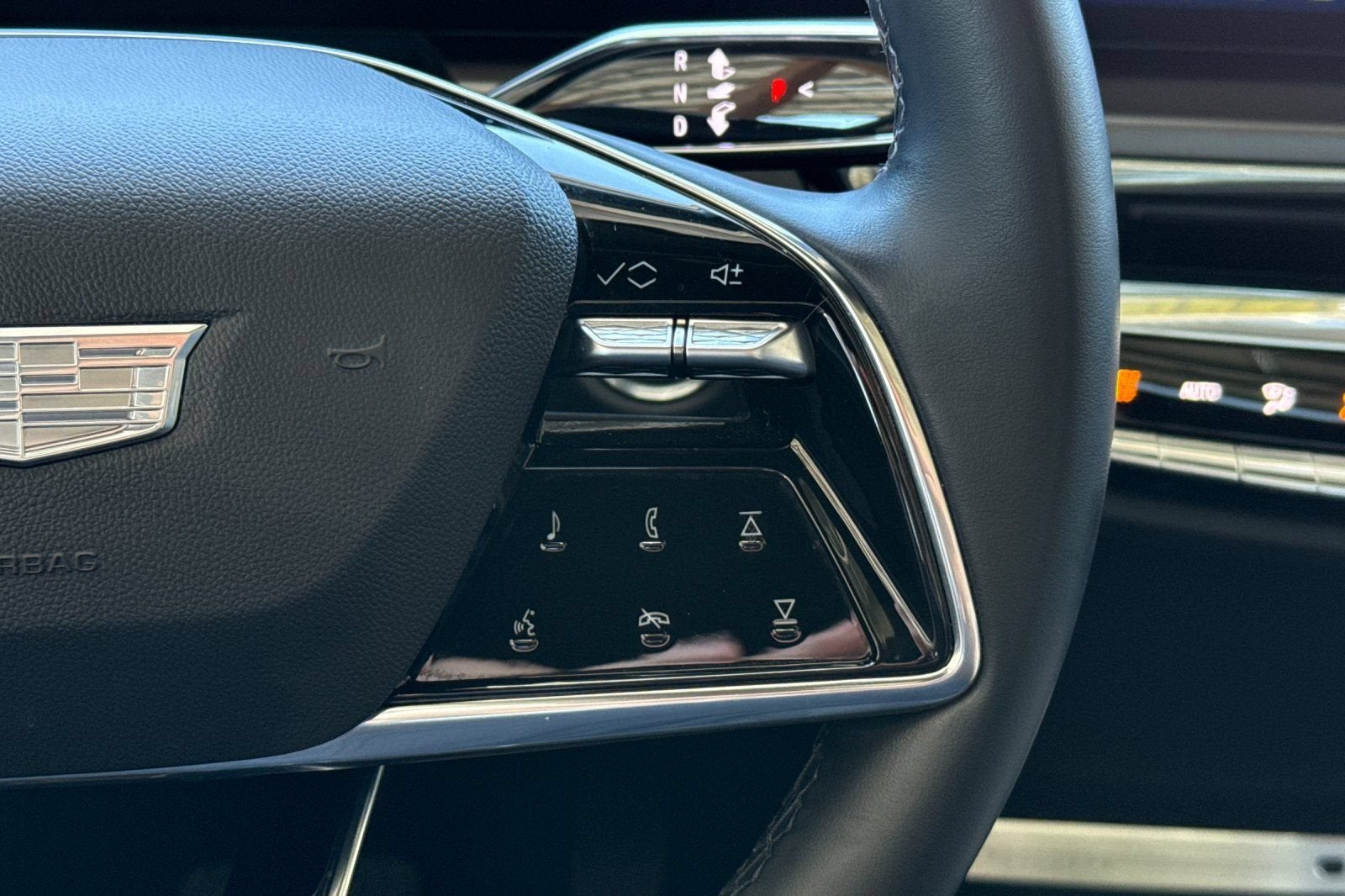 2024 Cadillac LYRIQ Tech