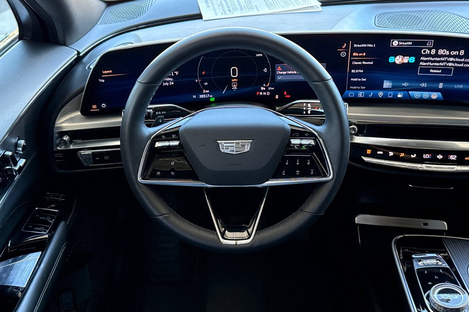 2024 Cadillac LYRIQ Luxury 1