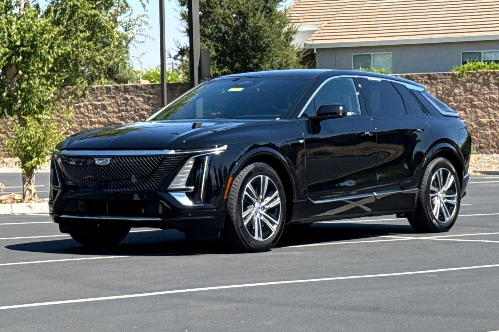 2024 Cadillac LYRIQ Luxury 1