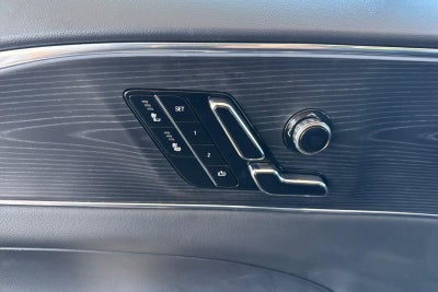 2024 Cadillac LYRIQ Luxury 1