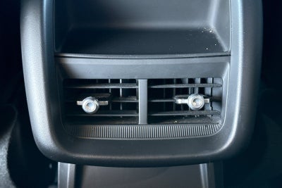 2024 Cadillac LYRIQ Luxury 1
