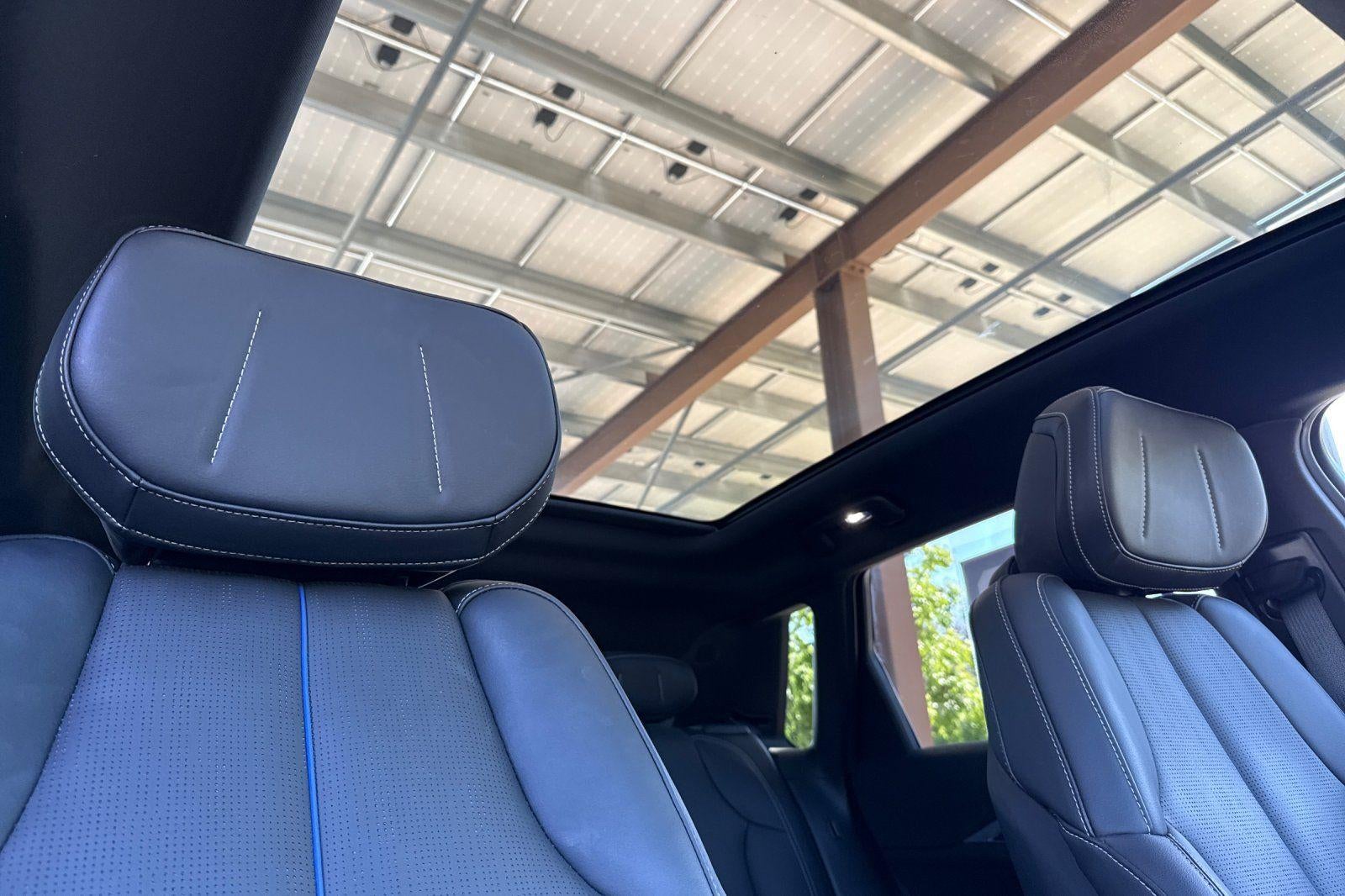 2024 Cadillac LYRIQ Luxury 1