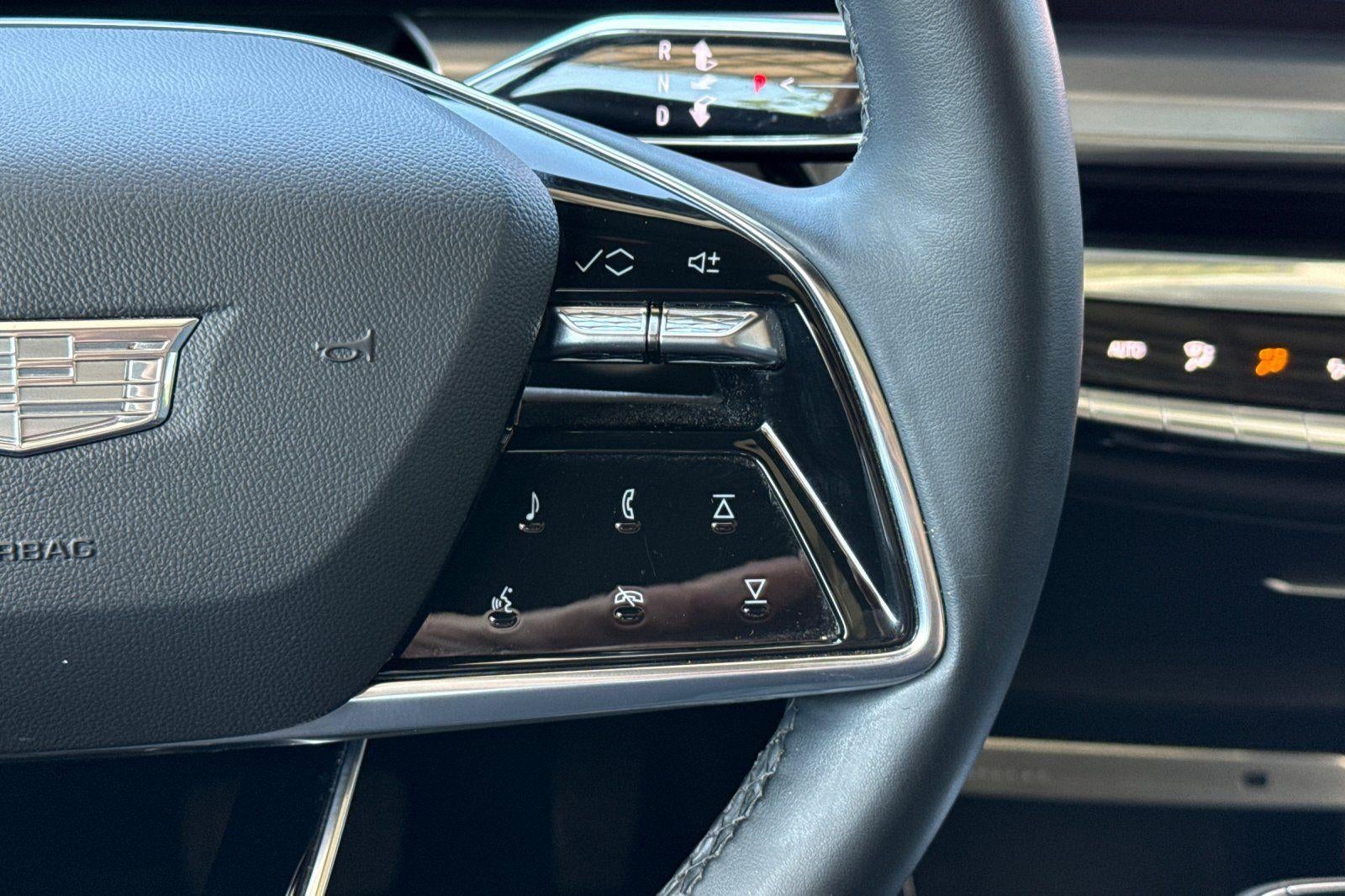 2024 Cadillac LYRIQ Luxury 1