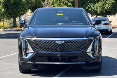 2024 Cadillac LYRIQ Luxury 1