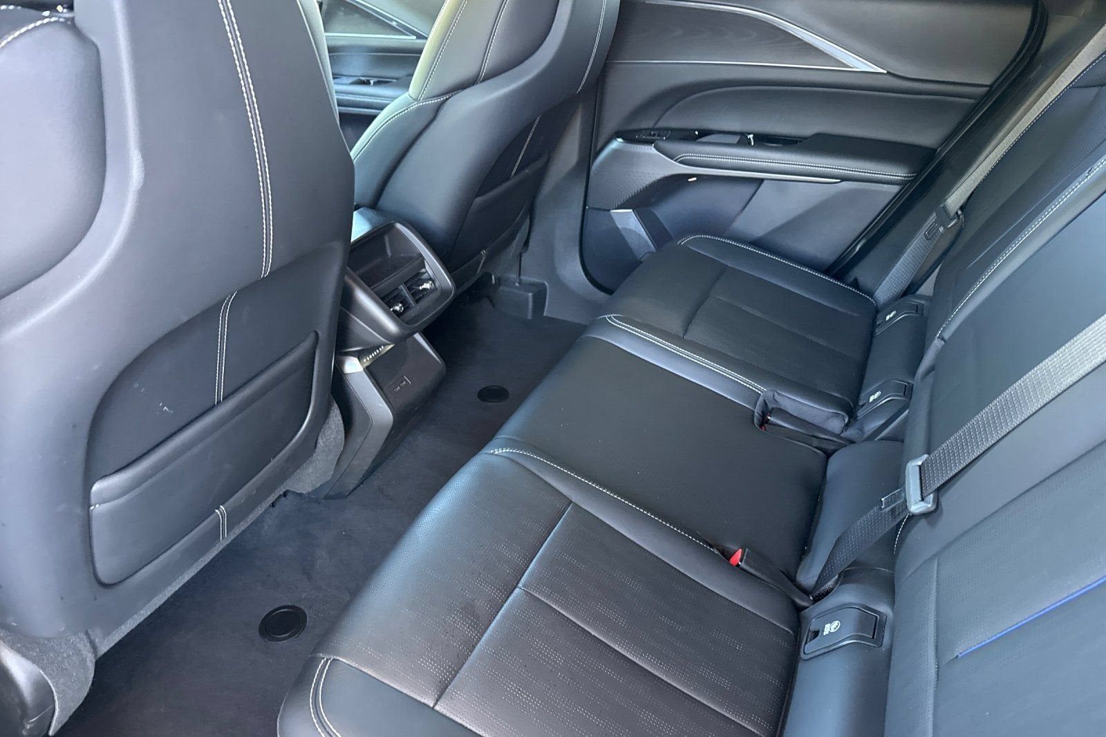 2024 Cadillac LYRIQ Sport 1