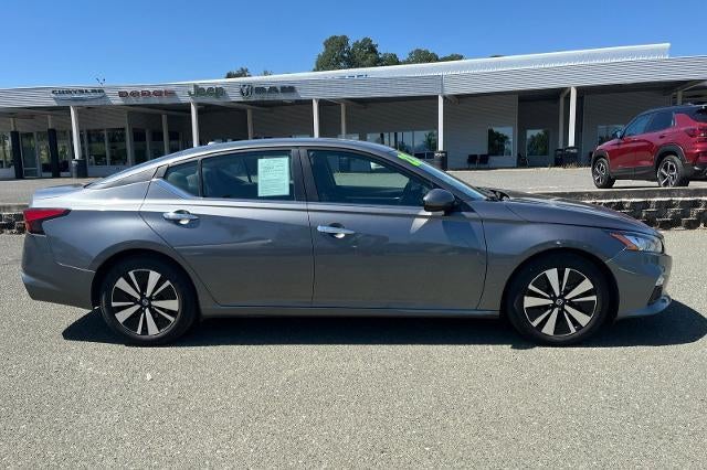2022 Nissan Altima SV FWD
