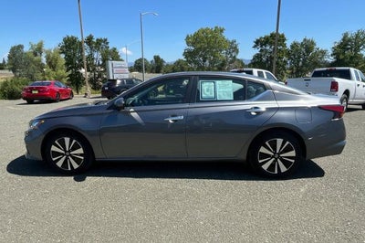 2022 Nissan Altima SV FWD