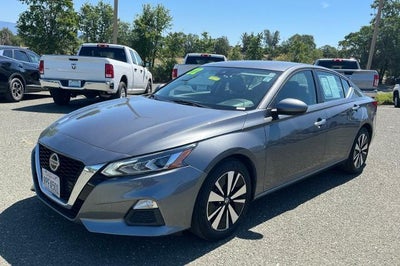 2022 Nissan Altima SV FWD