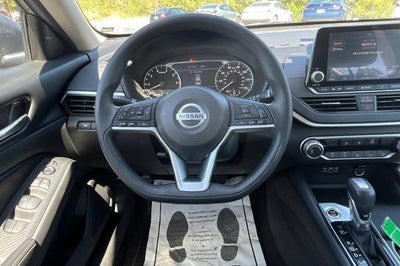 2022 Nissan Altima SV FWD