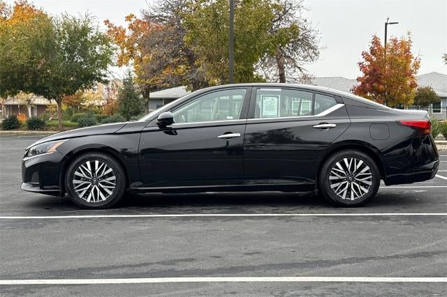 2023 Nissan Altima SV FWD