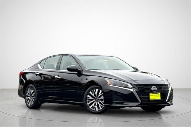 2023 Nissan Altima SV FWD