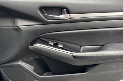 2023 Nissan Altima SV FWD